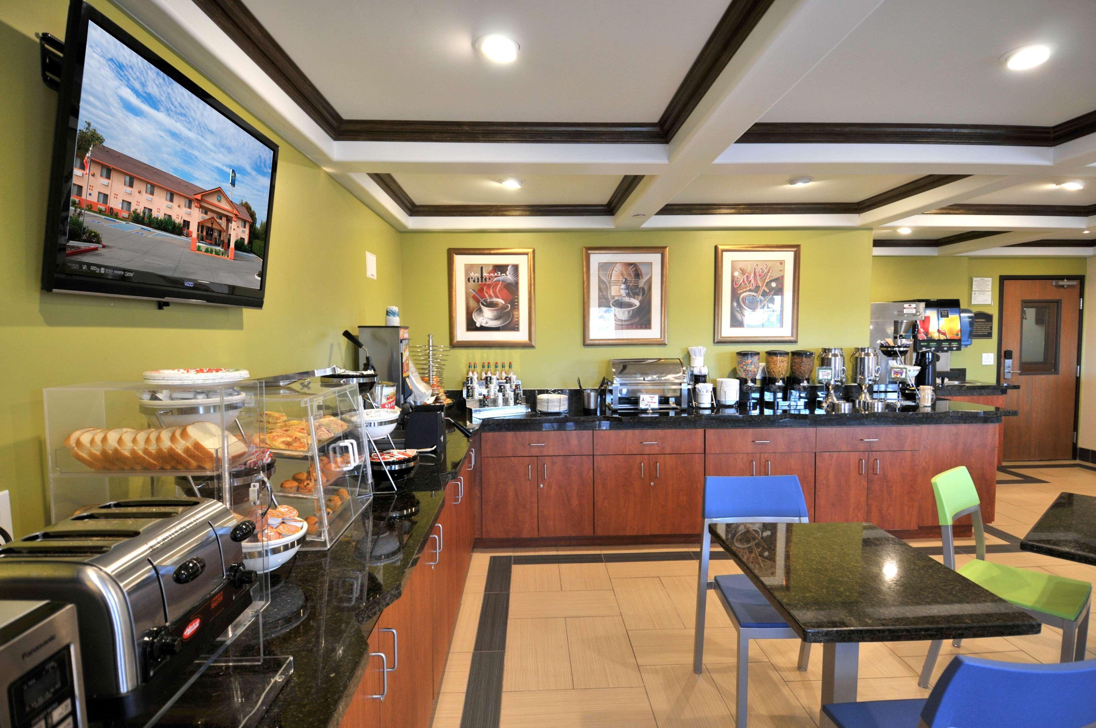Best Western Antelope Inn & Suites Red Bluff Zewnętrze zdjęcie