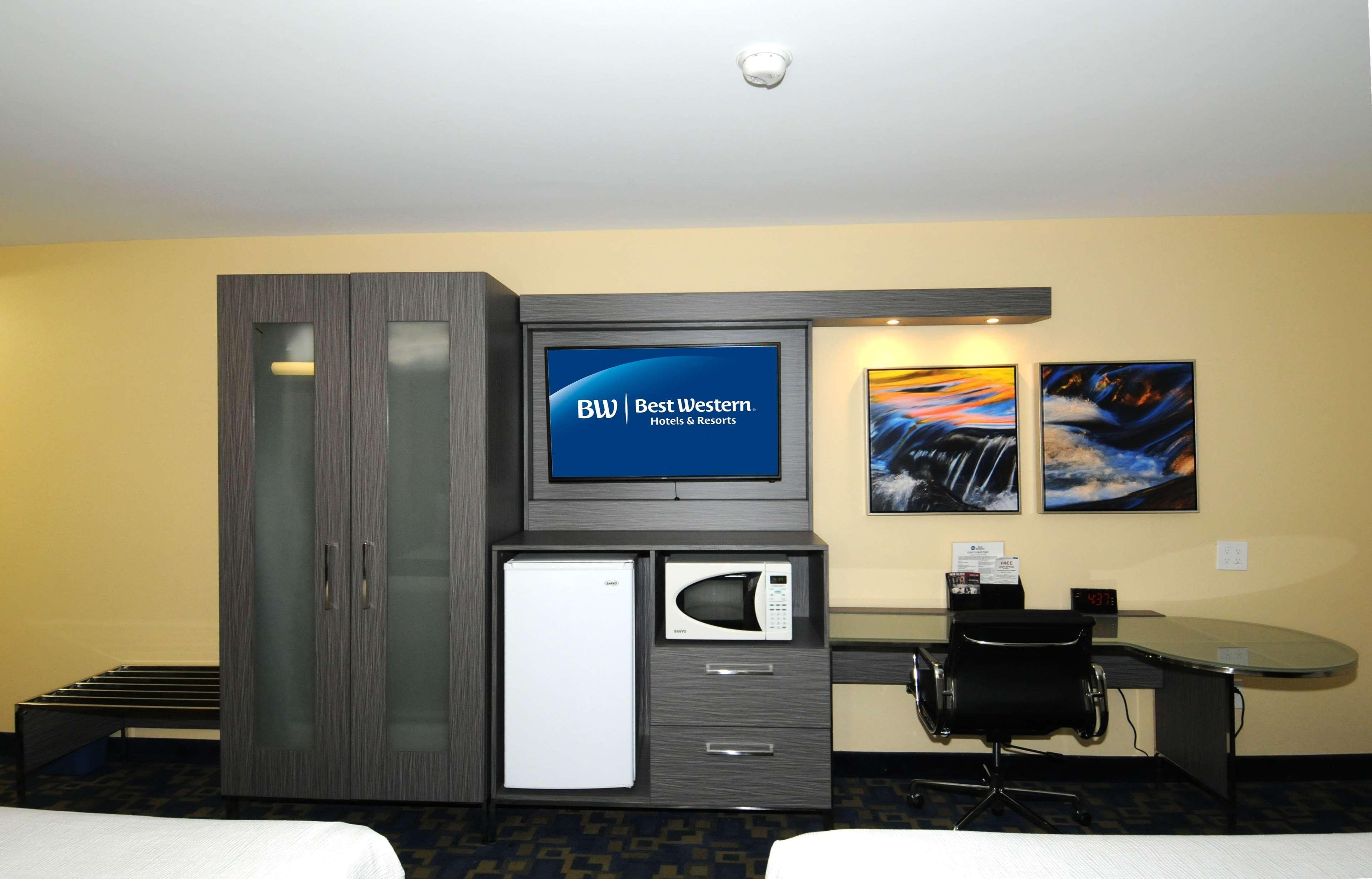 Best Western Antelope Inn & Suites Red Bluff Zewnętrze zdjęcie